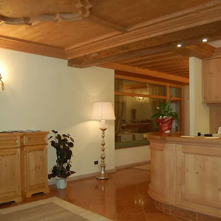 Hotel Belvedere Dolomiti 4*