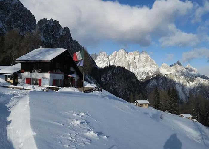 Отель Belvedere Dolomiti 4*