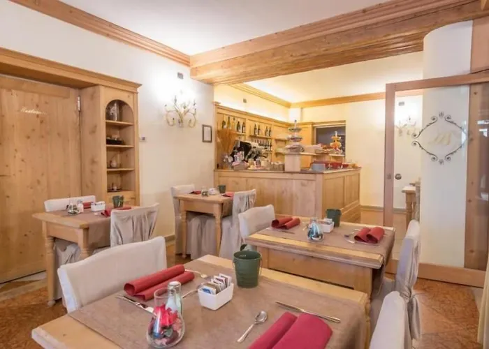 Belvedere Dolomiti Отель 4*